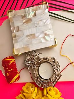 Homearte - Metal Elephant Shape Diya with Green Mop Pooja Platter with Box Traditional Diya