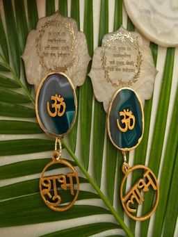 Homearte - Mother Of Pearl Gaytri Mantra Shubh Labh Door Hangings (Pack of 2)