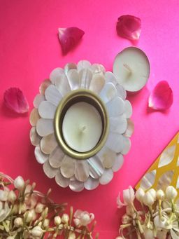 Homearte - Mother Of Pearl White Floral Shape Tea Light Holder