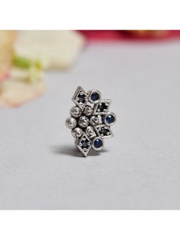 Voylla - Intricate Pattern Nose Pin For Women