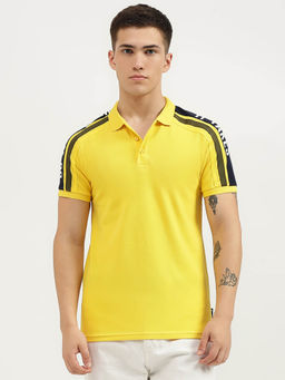 United Colors of Benetton - Regular Fit Collared Typography Polo T-Shirt- Yellow