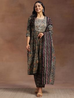 Libas - Green Silk Blend Printed Kurta Sets for Women