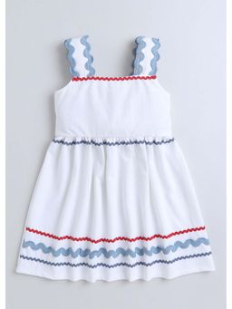 Hopscotch - White Rick Rack Lace Trims Casual Dress