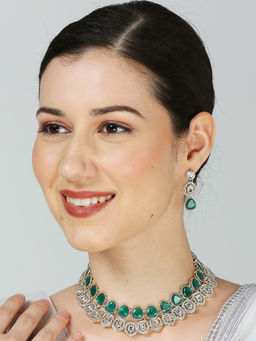 OOMPH - Green & White Kundan Jadau Choker Necklace Jewellery Set