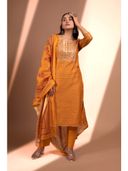 Mustard color option, Currently selected