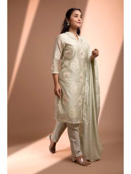 HERITAGE - Women Green Chanderi Embroidered Kurta with Pant and Dupatta (Set of 3)