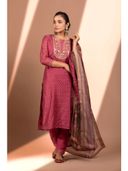 Red color option, Sold out, Currently selected