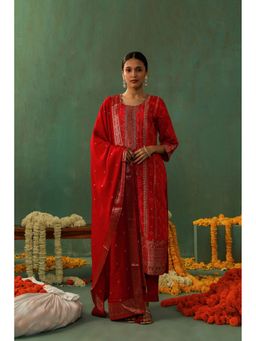 HERITAGE - Women Red Jacquard Embroidered Kurta with Pant and Dupatta (Set of 3)