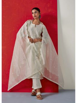 HERITAGE - Women Off White Chanderi Embroidered Kurta with Pant and Dupatta (Set of 3)