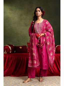 HERITAGE - Women Pink Chanderi Embroidered Kurta with Pant and Dupatta (Set of 3)