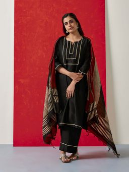 HERITAGE - Women Black Chanderi Embroidered Kurta with Pant and Dupatta (Set of 3)