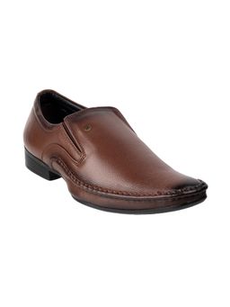 Metro - Solid/plain Tan Slip Ons