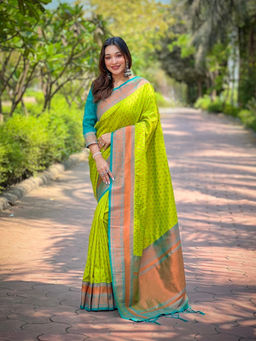 Suha - Women Fashion Ethnic Kanjeevaram Green Saree with Unstitched Blouse