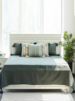 PLUCHI - Green Aysal Honey Dew Cotton Polyester Filled Bedcover with 2 Pillow Covers (King)