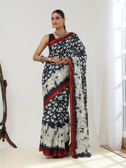Garden VARELI - Women Navy Blue Pure Cotton Floral Kalamkari Printed Saree with Unstitched Blouse