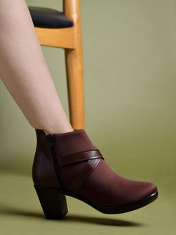 Shoetopia - Smart Casual Brown Boots for Girls