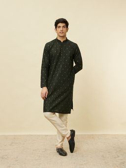 Manyavar - Men Green Cotton Embroidered Kurta