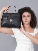 Black color option, Sold out, Currently selected