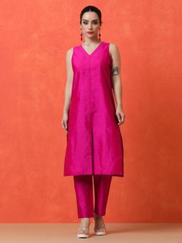 Jaipur Kurti - Solid Straight Silk Blend Kurta with Trouser (Set of 2)