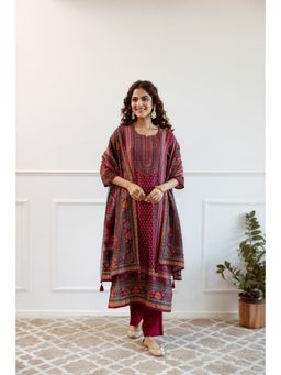 Nehamta - Women Maroon Modal Muslin Kurta with Pant and Dupatta (Set of 3)