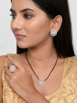 Voylla - Sparkling Essentials Cluster Setting Clear CZ Box Set