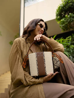 Emily Loran - Aria Crossbody Bag- Stripes
