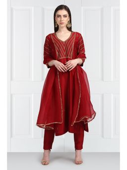Label Earthen - Women Maroon Embroidered Kurta with Pant & Dupatta (Set of 3)