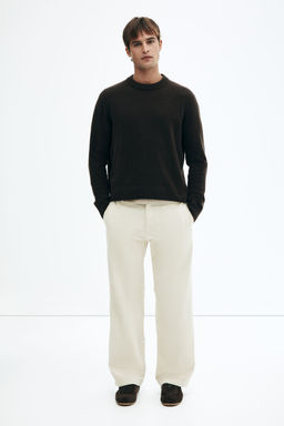 H&M - Men Beige Relaxed Fit Corduroy Trousers