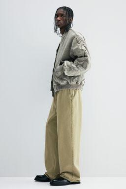 H&M - Men Green Relaxed Fit Washed Sweatpants