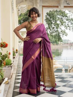 Suta - Magenta Slub Saree