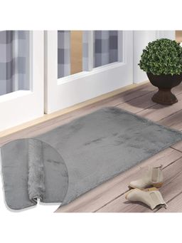 Black Gold - Galaxy Rabbit Fur Eco-Friendly Ultra Soft Faux Plush Floor Mat Grey