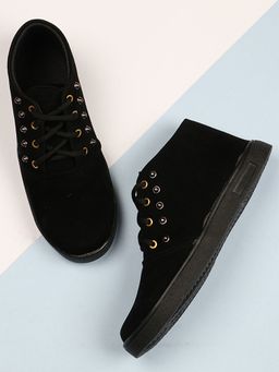 Shoetopia - Women Solid Black Boots
