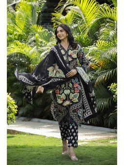 Gahan - Women Floral Cotton Kurta and Pant with Dupatta - Black
