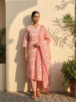 trueBrowns - Pink Floral Print Kurta Pant with Dupatta
