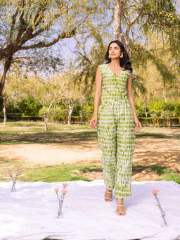 Asheera - Meadow Mist Tie-Dye Co-Ord (Set of 2)