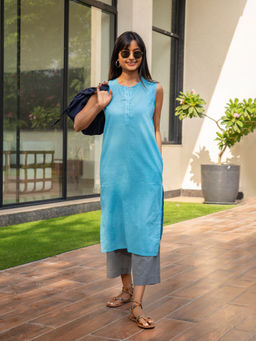 SURMA - First Rain Kurta Set in Aqua Blue