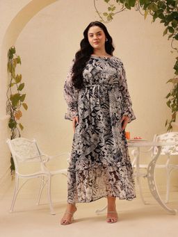 CURVY STREET - Beige Floral Flared Dress