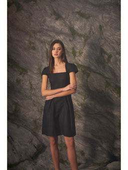 ASHITA FERNANDES - Women Black Smil Fit Premium Linen Mini Dress