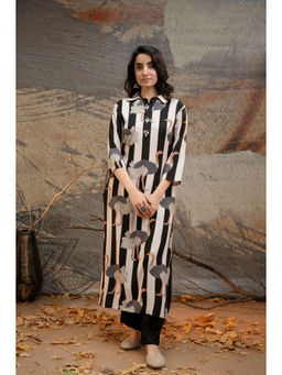 Autumnlane - Aruna Swish Stripes Kurta Pant (Set of 2)