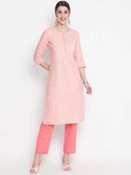SAVI - Peach Viscose Rayon Embroidered Designer Straight Kurta