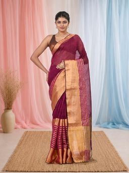 CHARUKRITI - Elegant Magenta and Gold Linen Saree