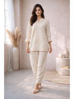 Autumnlane - White Embroidered Mandarin Neck Kurti With Pant