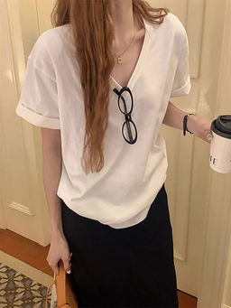 Outzidr - Street Off White V Neck Oversize T-Shirt