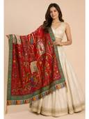 Red color option, Sold out, Currently selected