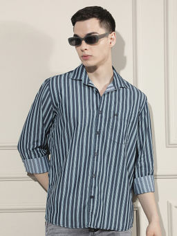 CRIMSOUNE CLUB - Men Navy Blue Vertical Stripes Cotton Shirt