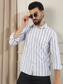 CRIMSOUNE CLUB - Men White-Grey Vertical Stripes Cotton Shirt