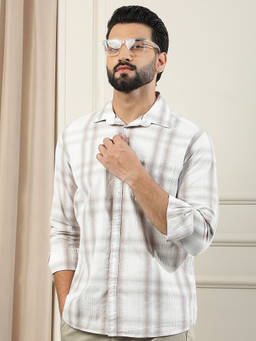CRIMSOUNE CLUB - Men Off White Checks Cotton Shirt
