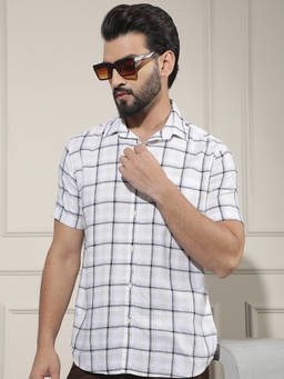 CRIMSOUNE CLUB - Men Off White-Navy Blue Checks Linen Half Sleeves Shirt