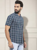 Navy Blue color option, Currently selected