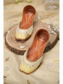 House of Vian - Yellow Afroz Juttis